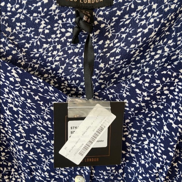 PUFF SLEEVE RUFFLED SWEETHEART NECKLINE BLOUSE - Picture 7 of 8